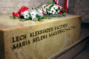 sarkofag lecha i marii kaczyńskich 